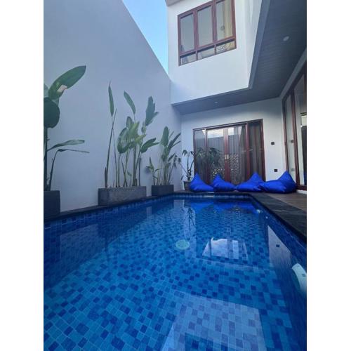 New 3BR Villa with Private Pool & Rooftop in Nusa Dua