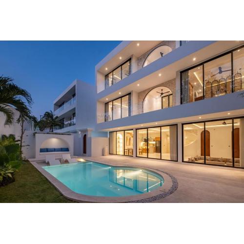 New 4- bedroom Ocean Verve Villa 4 near the beach