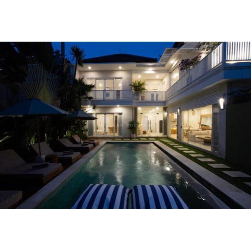 NEW 4 Bedroom Villa in Canggu Bali