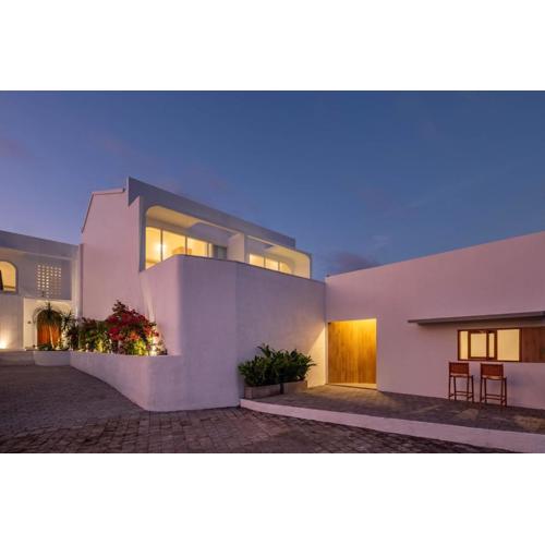 NEW 5-Villas Retreat with Cinema - 6 Min to Pandawa