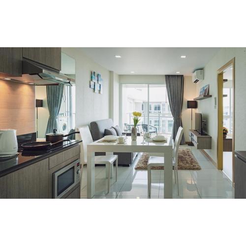 NEW amazing apartment by the beach with seaview