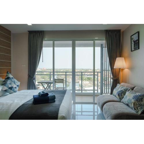 NEW amazing studio a private marina