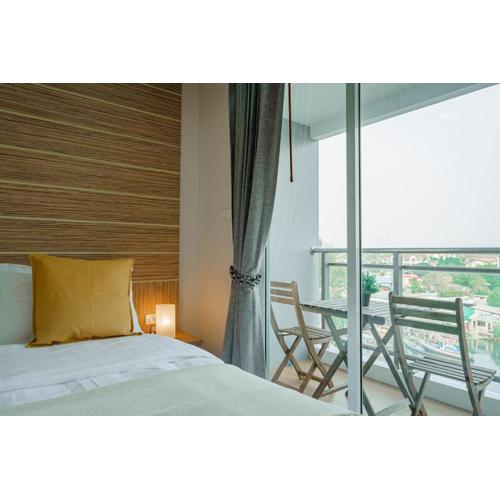 NEW amazing studio on the beach front