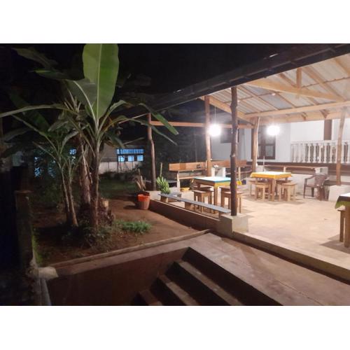 New Born Restaurant & Accommodation