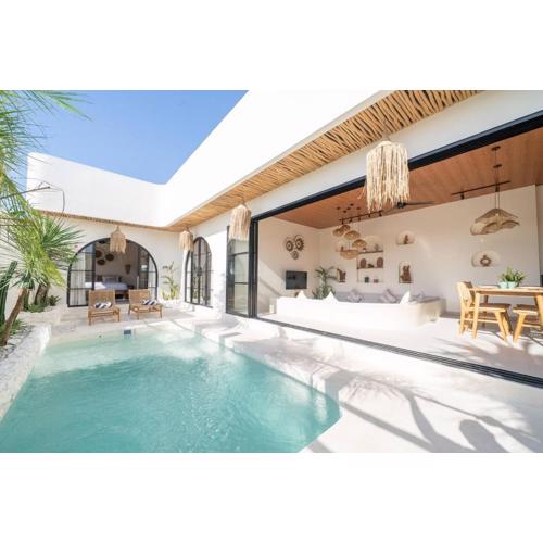 New Bright Mediterranean Escape Near Canggu - 2br