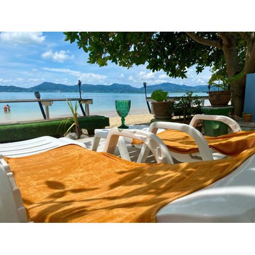 NEW BUNGALOW on the SEASHORE