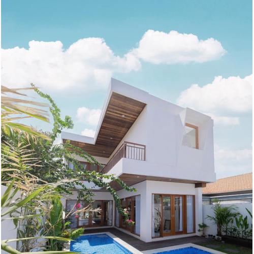NEW Canggu Central Escape - 3BR Villa with Pool