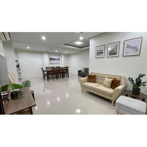 New Cozy 3 Bedroom House