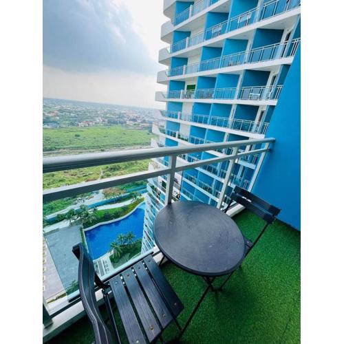 New Cozy Studio Unit in Azure North Pampanga with Pool View