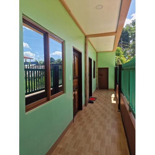 New, fully-furnished apartment 2mins from airport