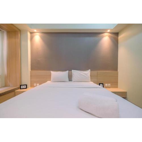 New Furnished with Cozy Stay @ Studio Mustika Golf Residence Apartment By Travelio