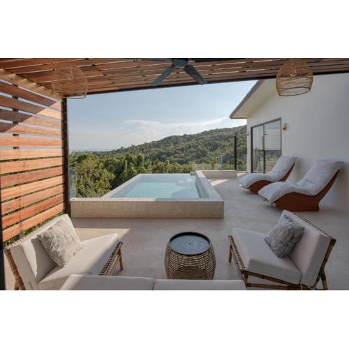 New Luxury 4BR Villa with Seaview