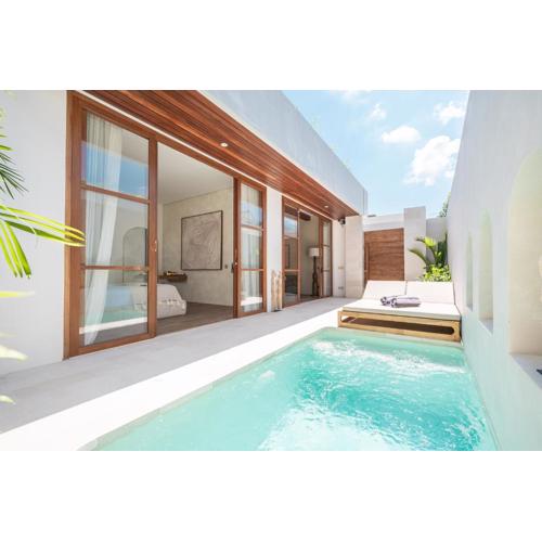 New Luxury Tropical Villa Canggu