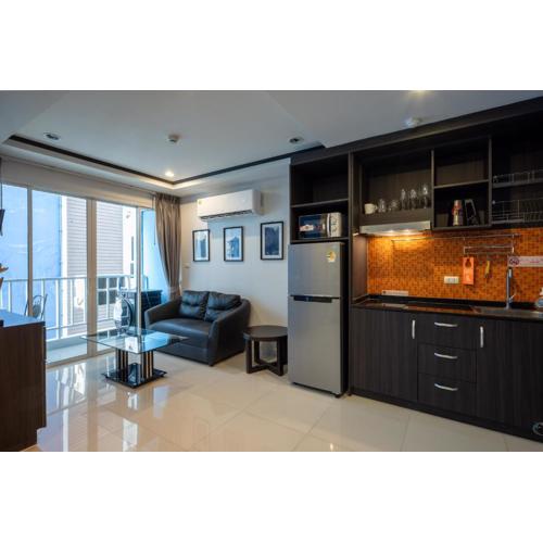 New Nordic Club 1 by Apartwell