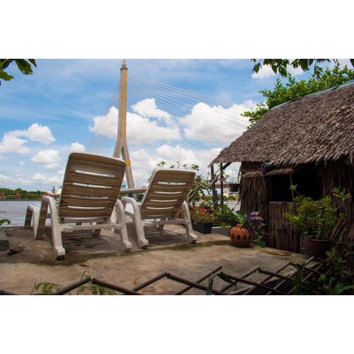 New Phiman Riverview Guesthouse