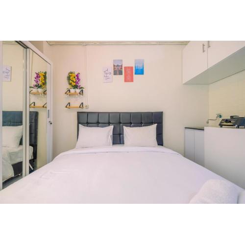 New Room Studio at Green Pramuka City Apartment By Travelio