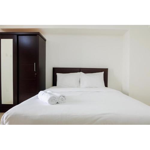 New Studio at Bassura City Apartment near Shopping Mall By Travelio