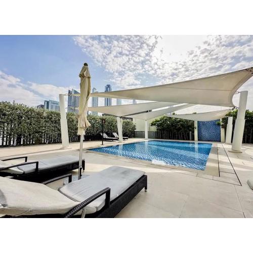 New Stunning 4 BR Burj Khalifa View