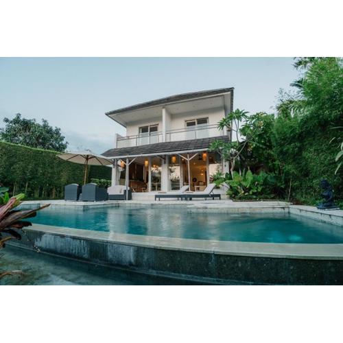 NEW! Villa Umalas Paradise - 4BR Villa in Umalas