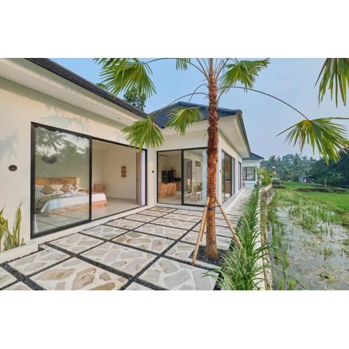 Newly! 3BDR Modern Villa Close To Ubud Center