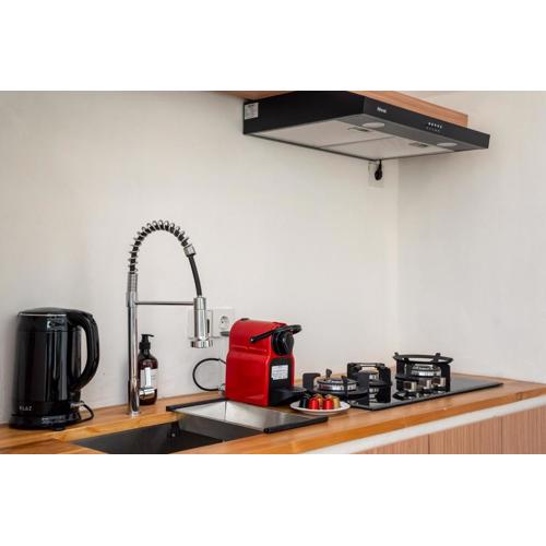 NEWLY BUILT! 1BR Villa Fire, Yasmin - Uluwatu