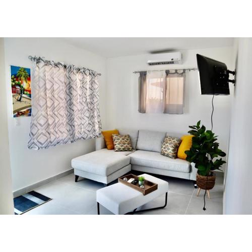 Newly Built Beautiful 2BR House With Yard