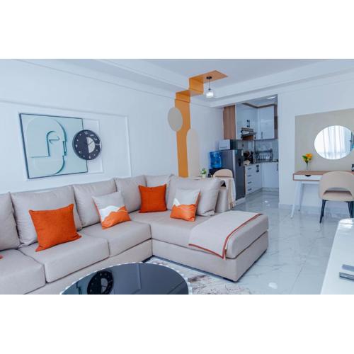 Newly furnished beautiful 1 bedroom apartment