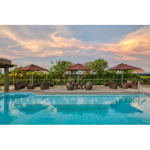 Newport Stay by Runway Manila & Attractions