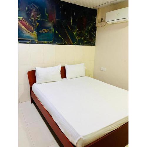 Newyork Guest House and Restaurant Colombo 06