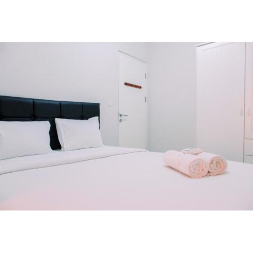 Nice 2BR at Springlake Summarecon Bekasi Apartment By Travelio