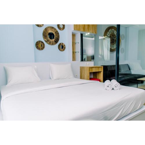 Nice and Comfort 1BR at The Smith Alam Sutera Apartment By Travelio