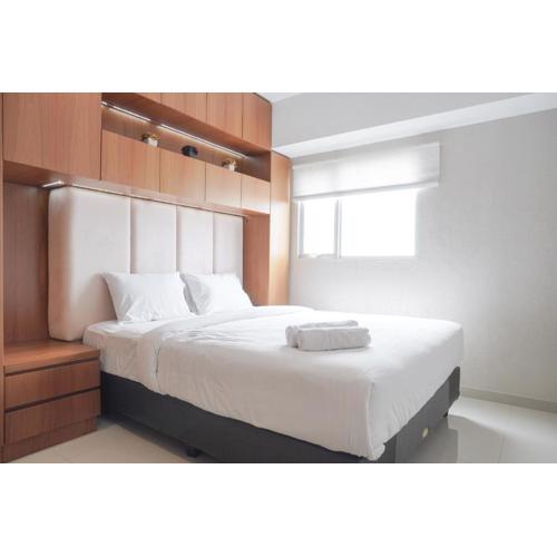 Nice and Comfort 1BR at The Wave Kuningan Apartment By Travelio