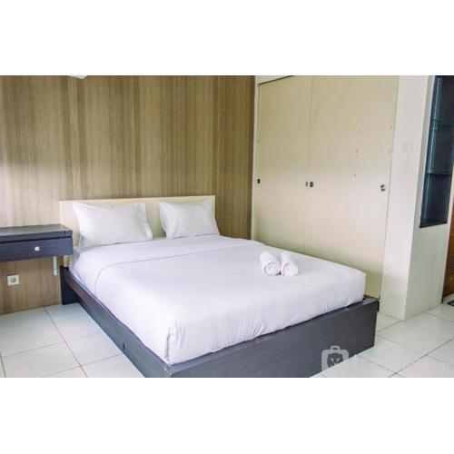 Nice and Comfort Studio at Great Western Apartment By Travelio
