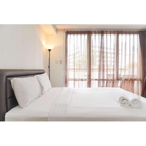 Nice and Comfortable Studio at Ambassade Kuningan Apartment By Travelio