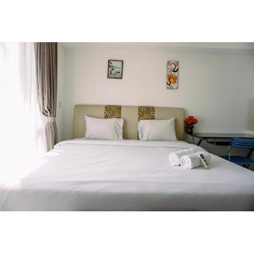 Nice and Comfy Studio at Ambassade Kuningan Apartment By Travelio