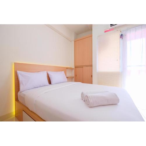 Nice and Comfy Studio at Green Pramuka City Apartment By Travelio
