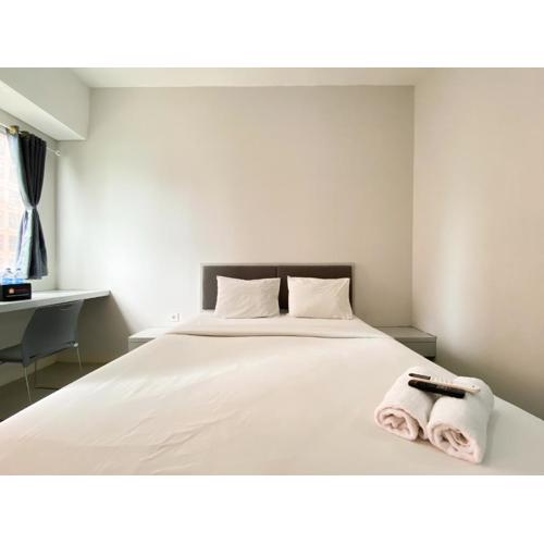 Nice and Cozy Studio at Transpark Juanda Bekasi Timur Apartment By Travelio