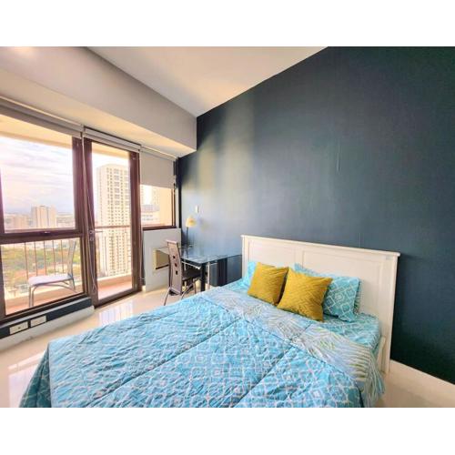 Nice and Cozy Studio near Greenbelt Makati with Balcony