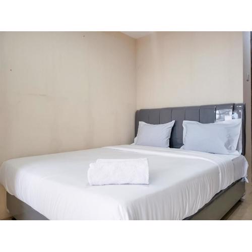 Nice and Elegant Studio at Belmont Residence Puri Apartment By Travelio