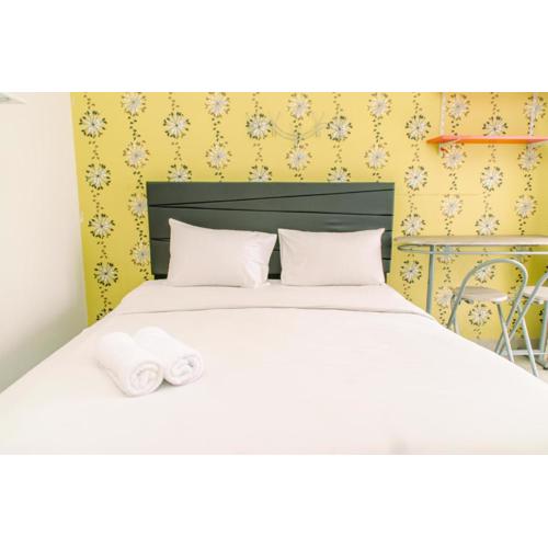 Nice and Elegant Studio at Paramount Skyline Apartment By Travelio