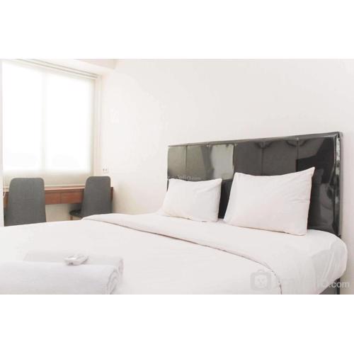 Nice and Elegant Studio at Riverview Jababeka Apartment By Travelio