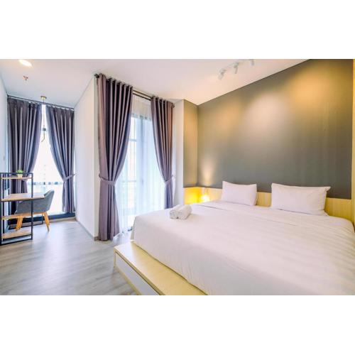 Nice and Enjoy Studio at Sudirman Suites Apartment By Travelio