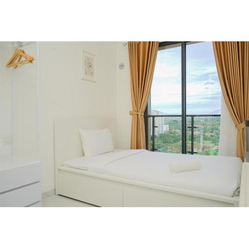 Nice and Minimalist Studio at Sky House BSD Apartment By Travelio