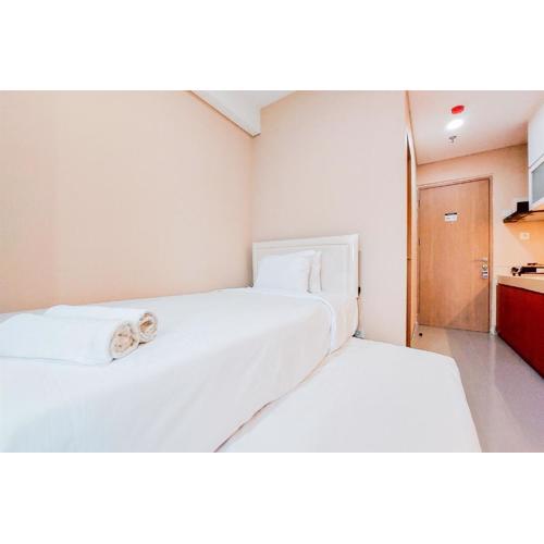 Nice and Simply Look Studio Apartment at B Residence By Travelio