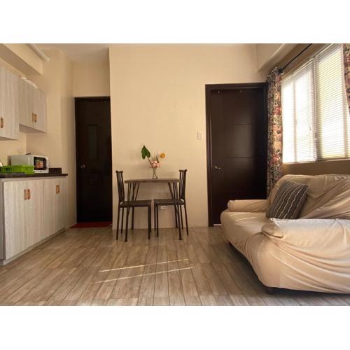 Nice, Cozy and close to All! CB8