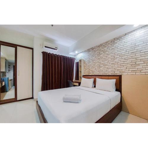 Nice Studio at 18th Floor Atria Residence Gading Serpong Apartment By Travelio