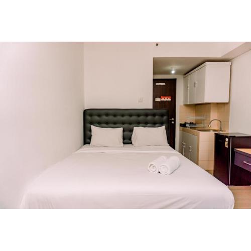Nice Studio at Serpong Greenview Apartment By Travelio