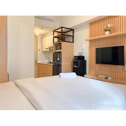 Nice Studio Room at Tokyo Riverside PIK 2 Apartment By Travelio