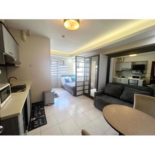 Nice views+ large space+ beside IT Park