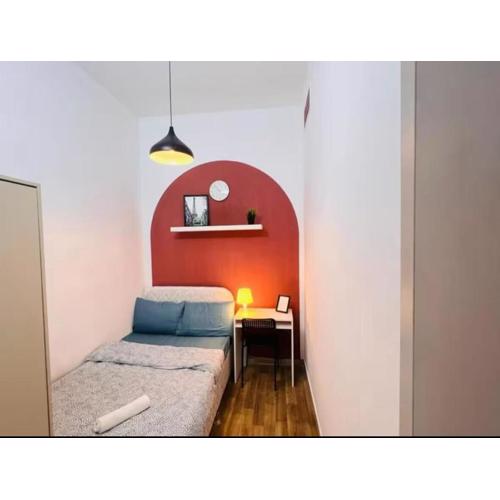 Niche Double Partition Room in Tecom Near Metro